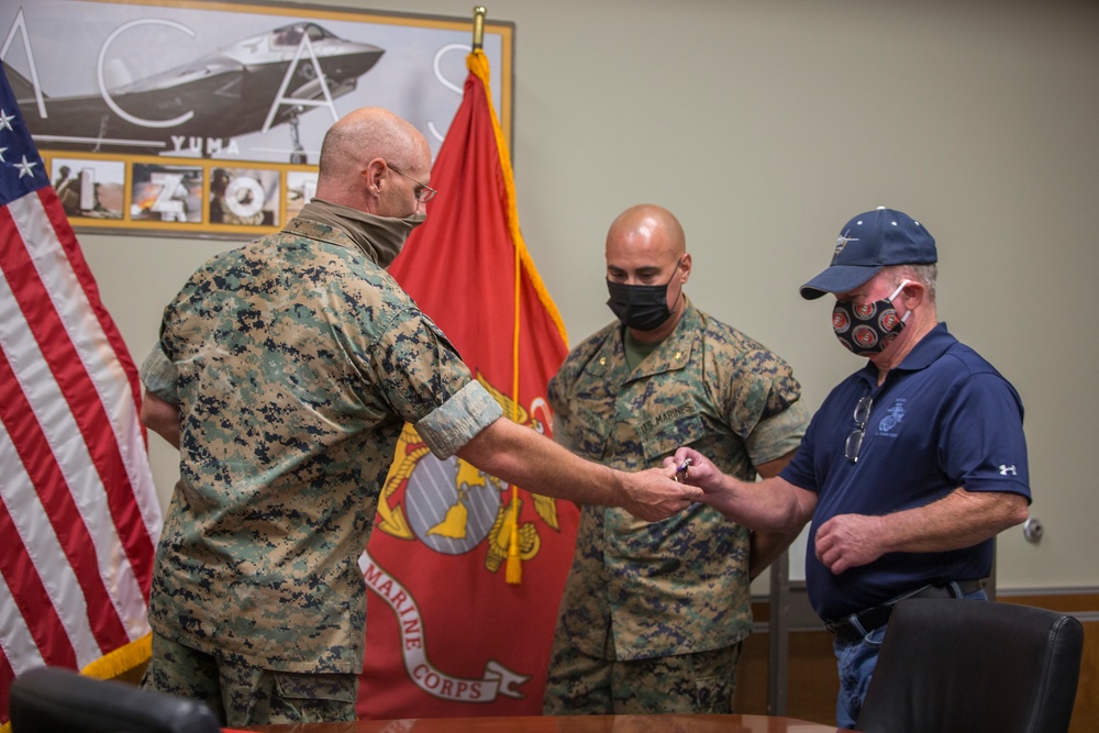 MCAS Yuma Marine recieves Purple Heart