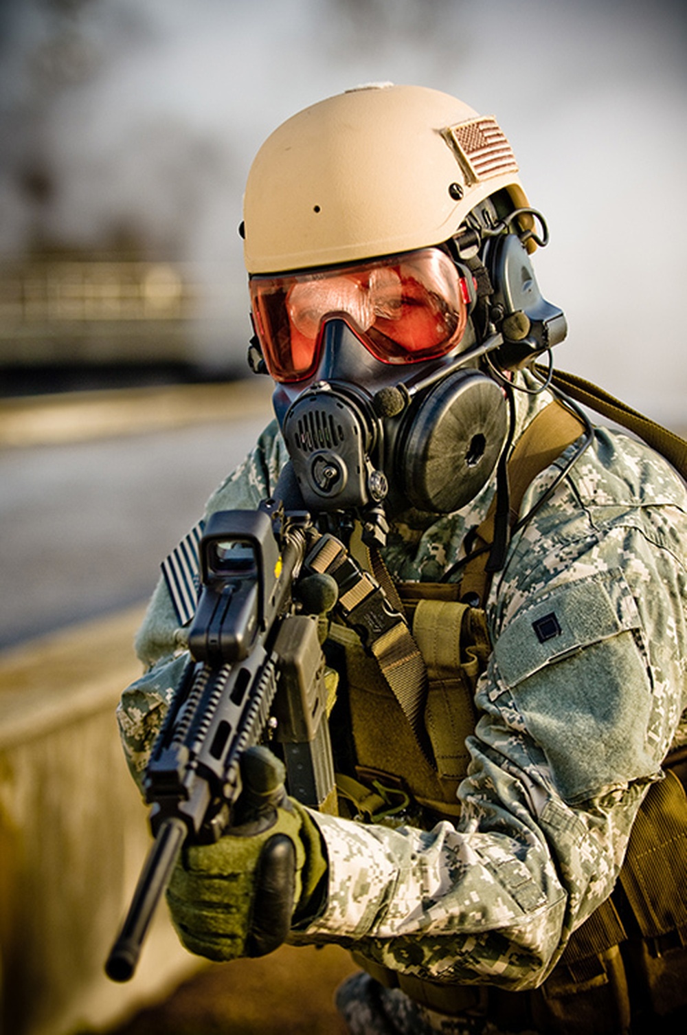 DVIDS - Images - A U.S. Special Operations Forces member dons his protective,  respirator mask and chemical resistant suit at a crisis scenario during IS  21 [Image 9 of 12]
