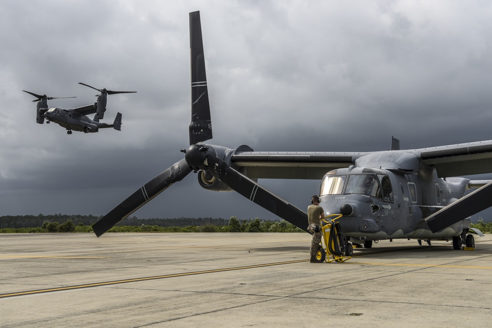801st SOAMXS accepts delivery of new CV-22