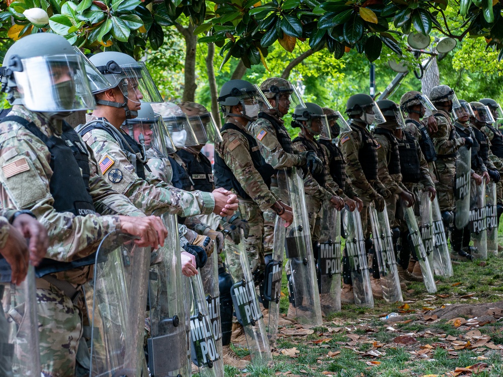 National Guard Support Local Authorities with White House Protest