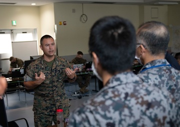 JASDF visits the Joint COVID-19 Response Center and US Naval Hospital