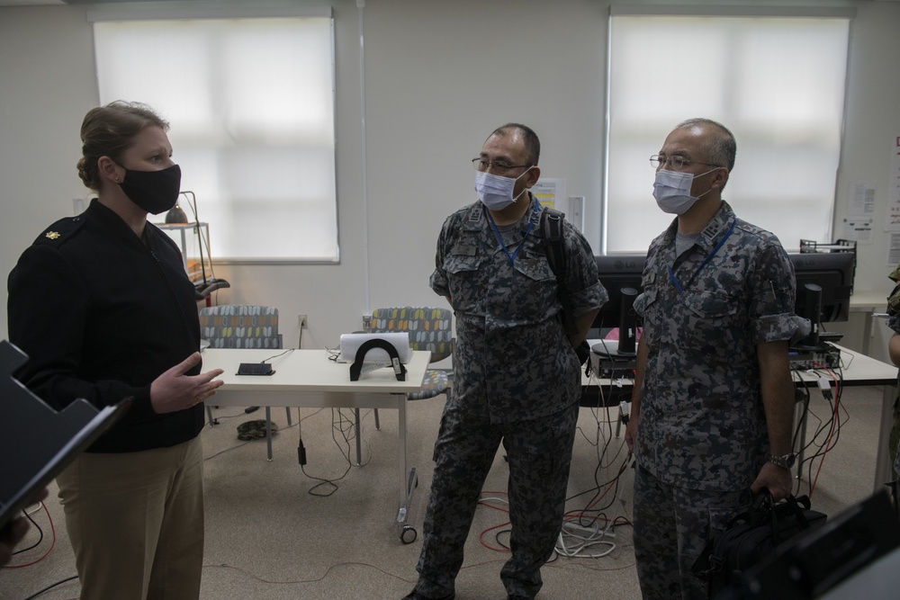 JASDF visits the Joint COVID-19 Response Center and US Naval Hospital