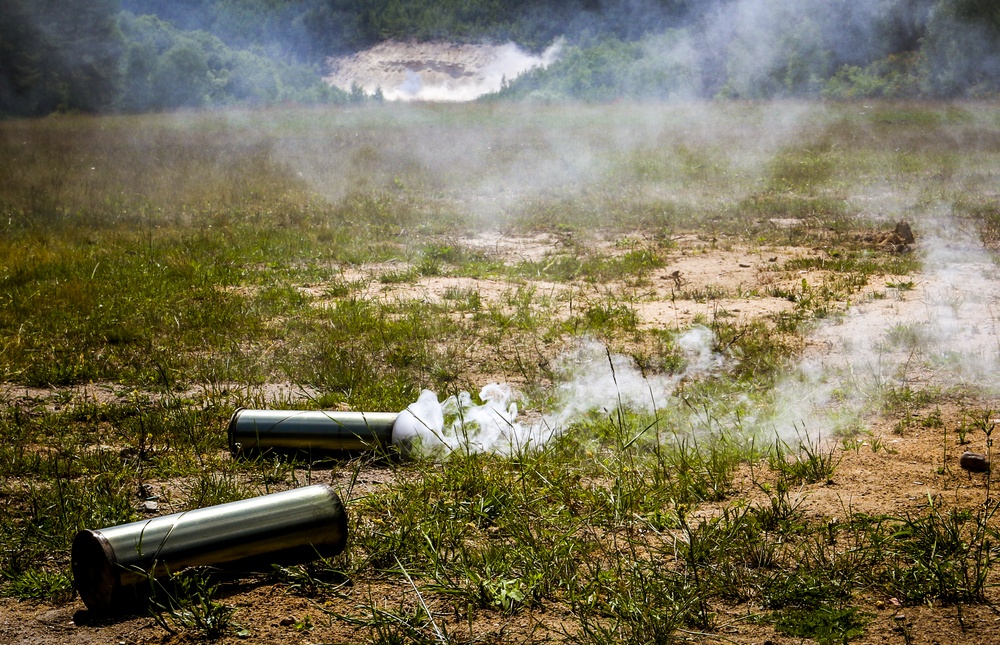 4th Battalion, 319th Airborne Field Artillery Regiment conducts &quot;Killer Junior&quot; live-fire exercise