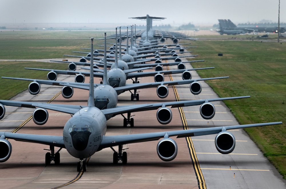 Mighty 97th conducts large formation exercise