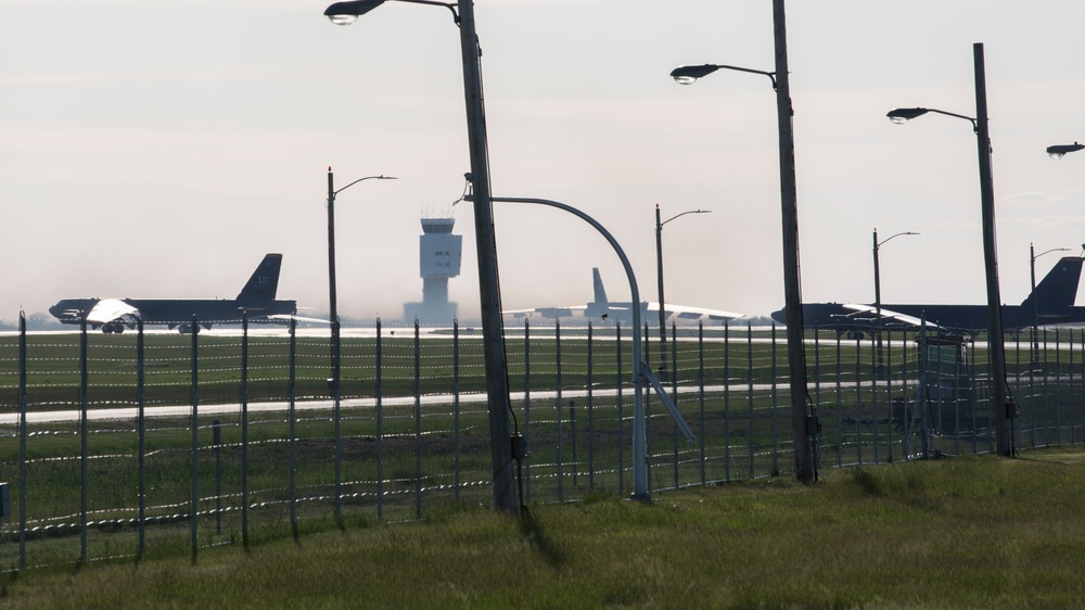 DVIDS - Images - B-52H Stratofortresses integrate with Norwegian ...