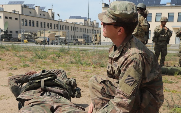 4th Infantry Division Soldiers conduct combat lifesaver training at DPTA