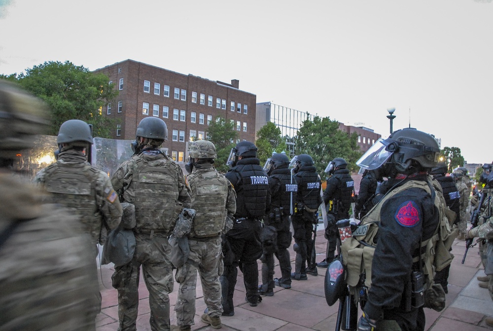 Nebraska National Guard supports law enforcement at Nebraska Capitol