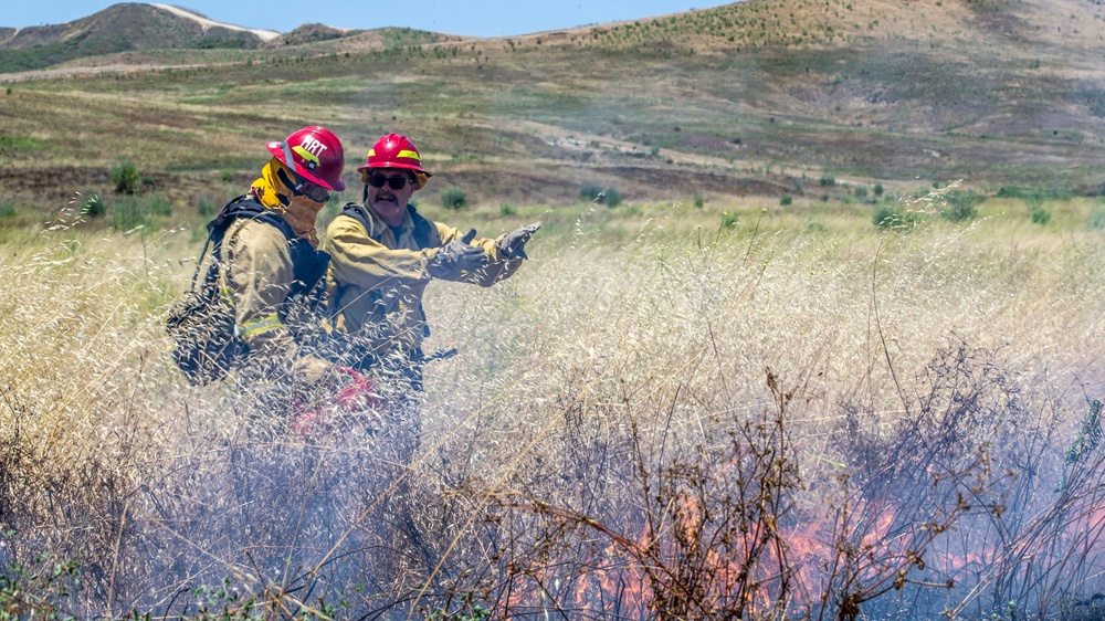 Pendleton’s Fire School sparks training with neighboring fire departments