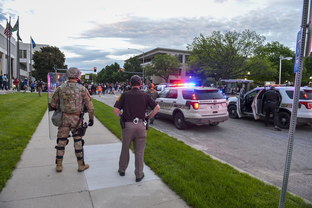 Nebraska National Guard supports law enforcement at Hall of Justice