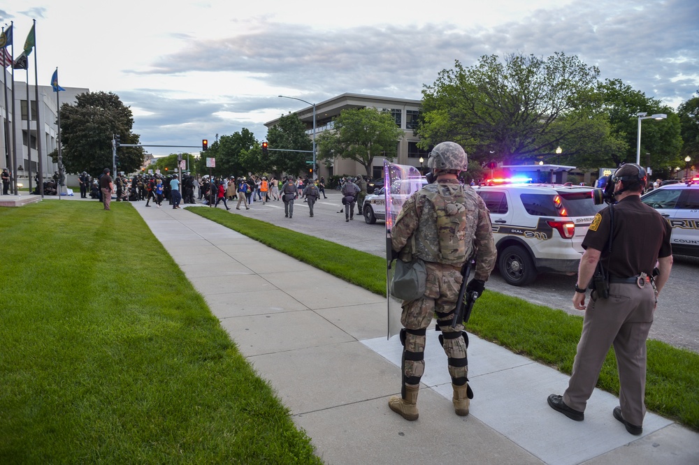 Nebraska National Guard supports law enforcement at Hall of Justice