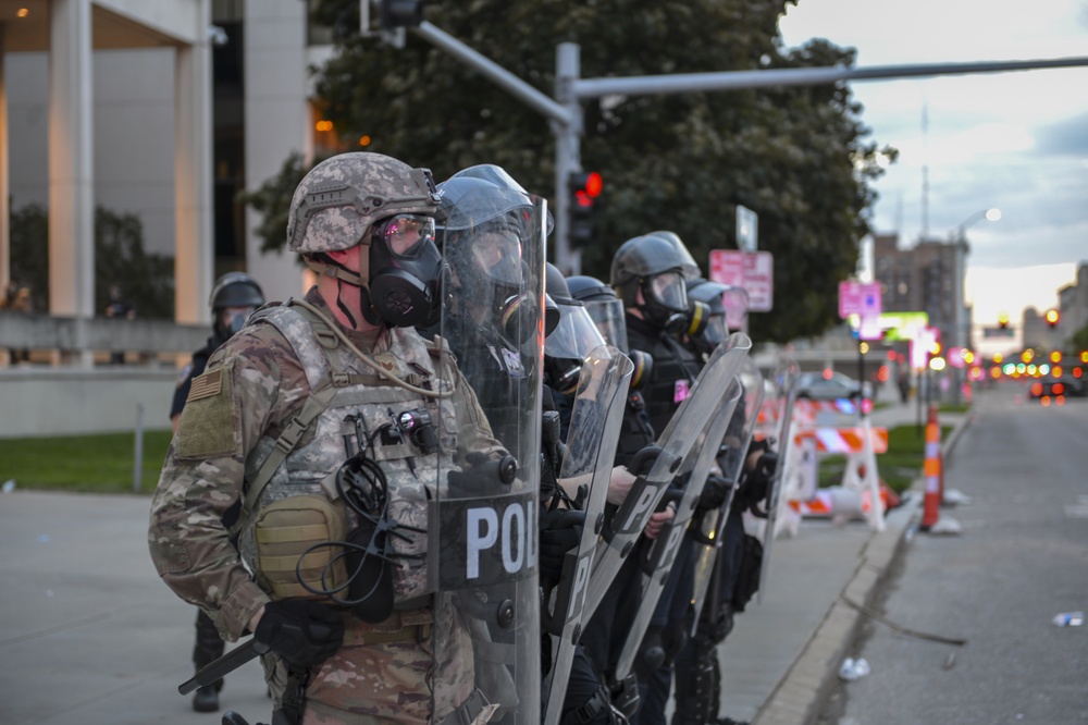 Nebraska National Guard supports law enforcement at Hall of Justice