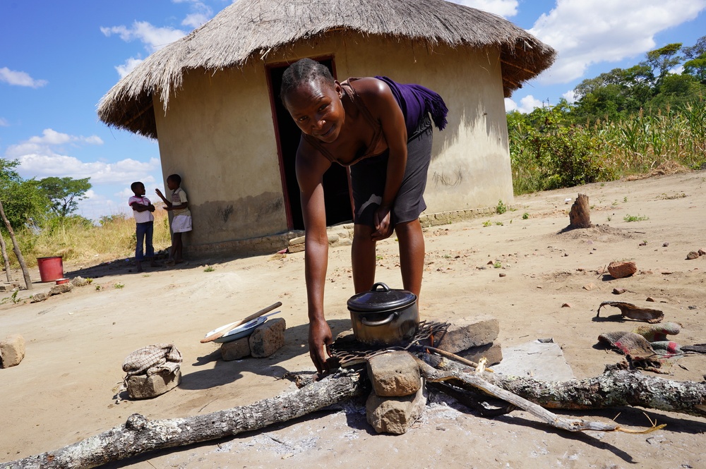 Food distribution in Shamva district, Zimbabwe