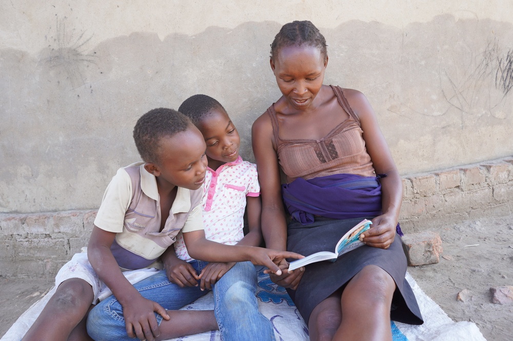 Food distribution in Shamva district, Zimbabwe