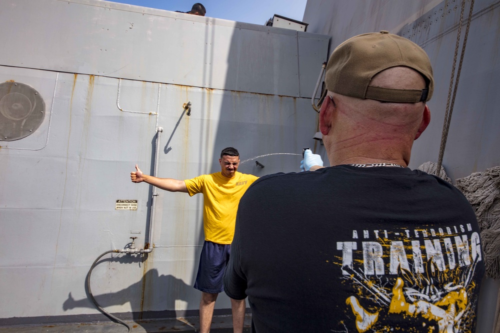 Sailors take part in SRF-B aboard New York