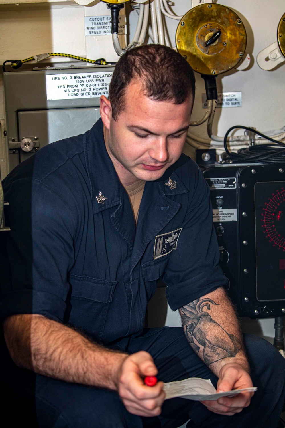 Sailors performs maintenance