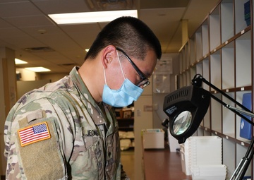 Fort Drum combat medic puts advanced education to work in Guthrie pharmacy