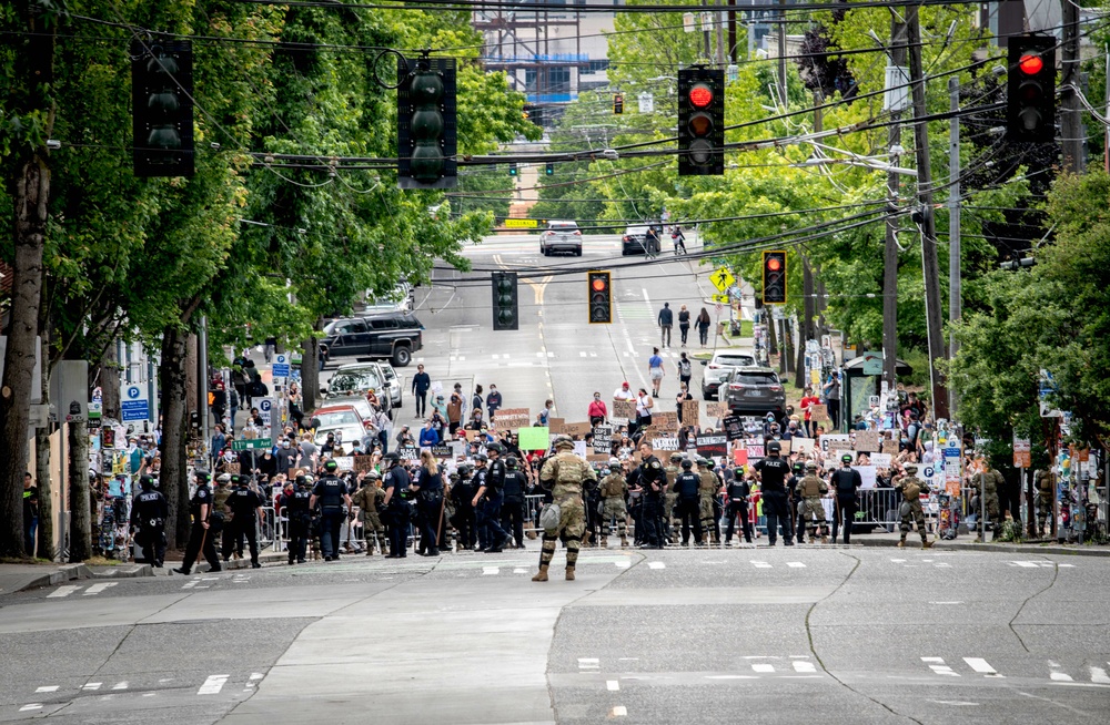 WA Guard support civil response in King County