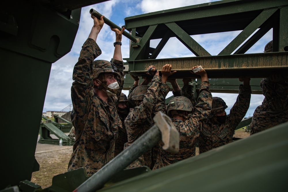 Up N' Over I Marines with 9th ESB sustain and build proficiency in gap crossing