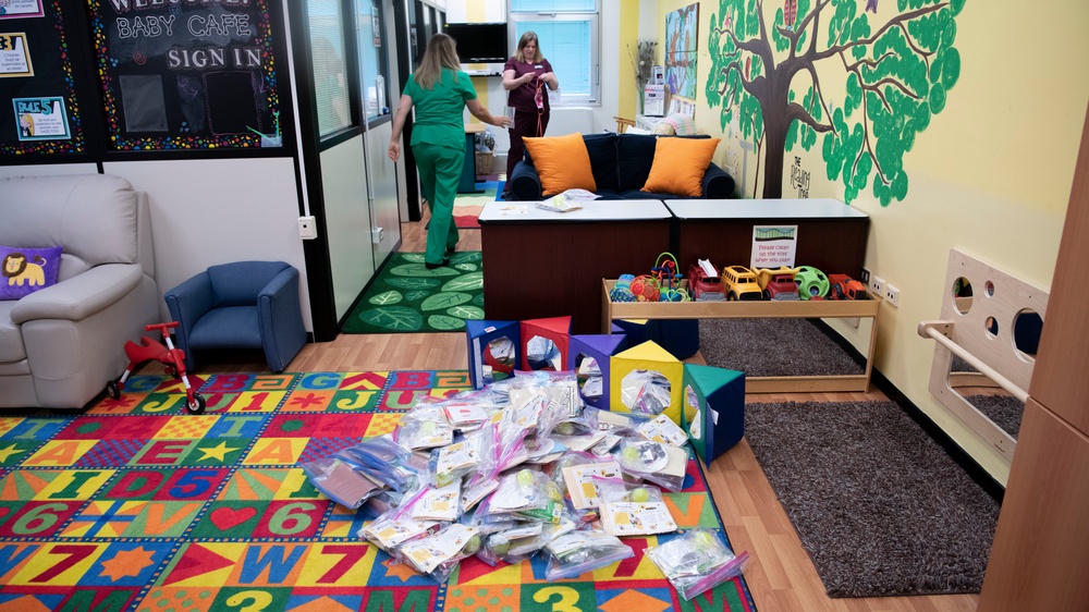New Parent Support Program: Busy Bags