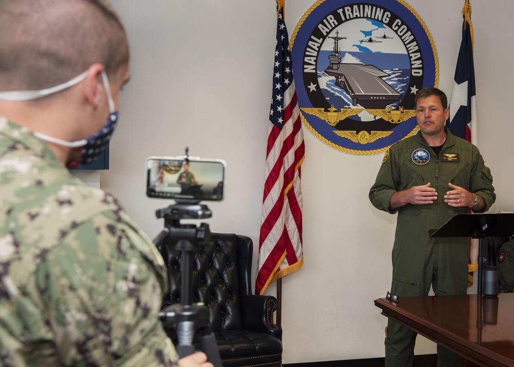Chief of Naval Air Training Conducts Change of Command Ceremony