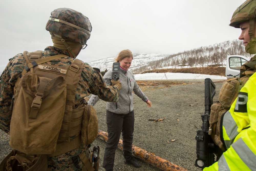 2nd LE BN trains with Norwegian Counterparts