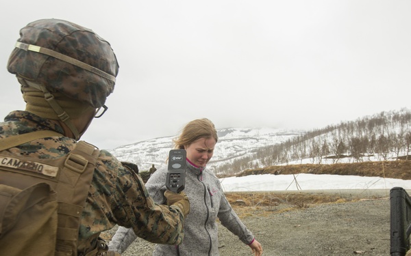 2nd LE BN trains with Norwegian Counterparts
