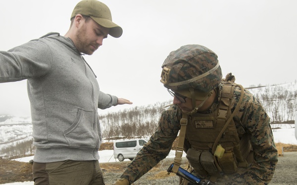 2nd LE BN trains with Norwegian Counterparts