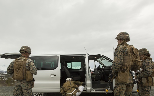 2nd LE BN trains with Norwegian Counterparts