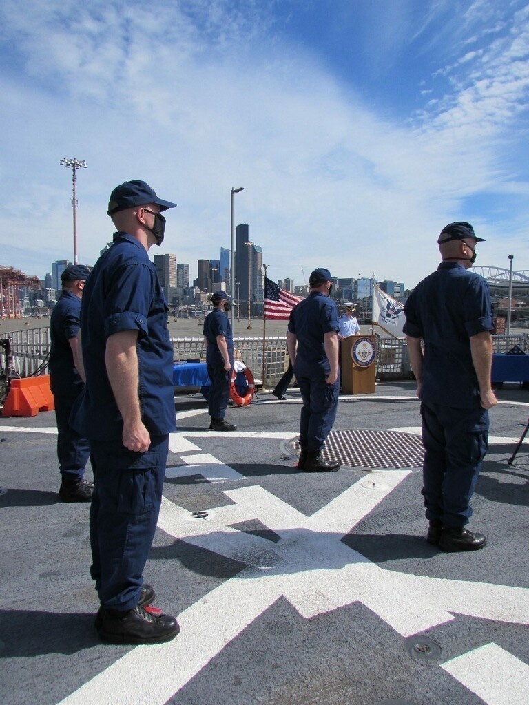 USCGC John Midgett (WHEC-726) transfers command