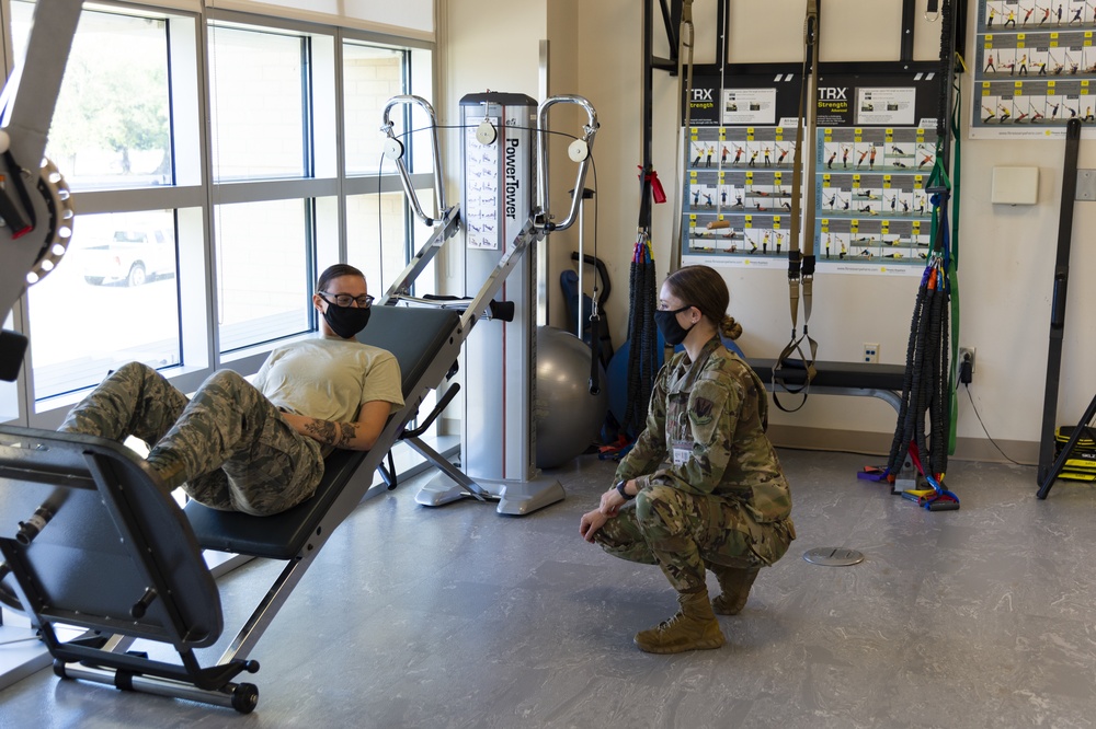 20th Fighter Wing Physical Therapy Unit: Warfighter's Needs Still Being Met During Pandemic
