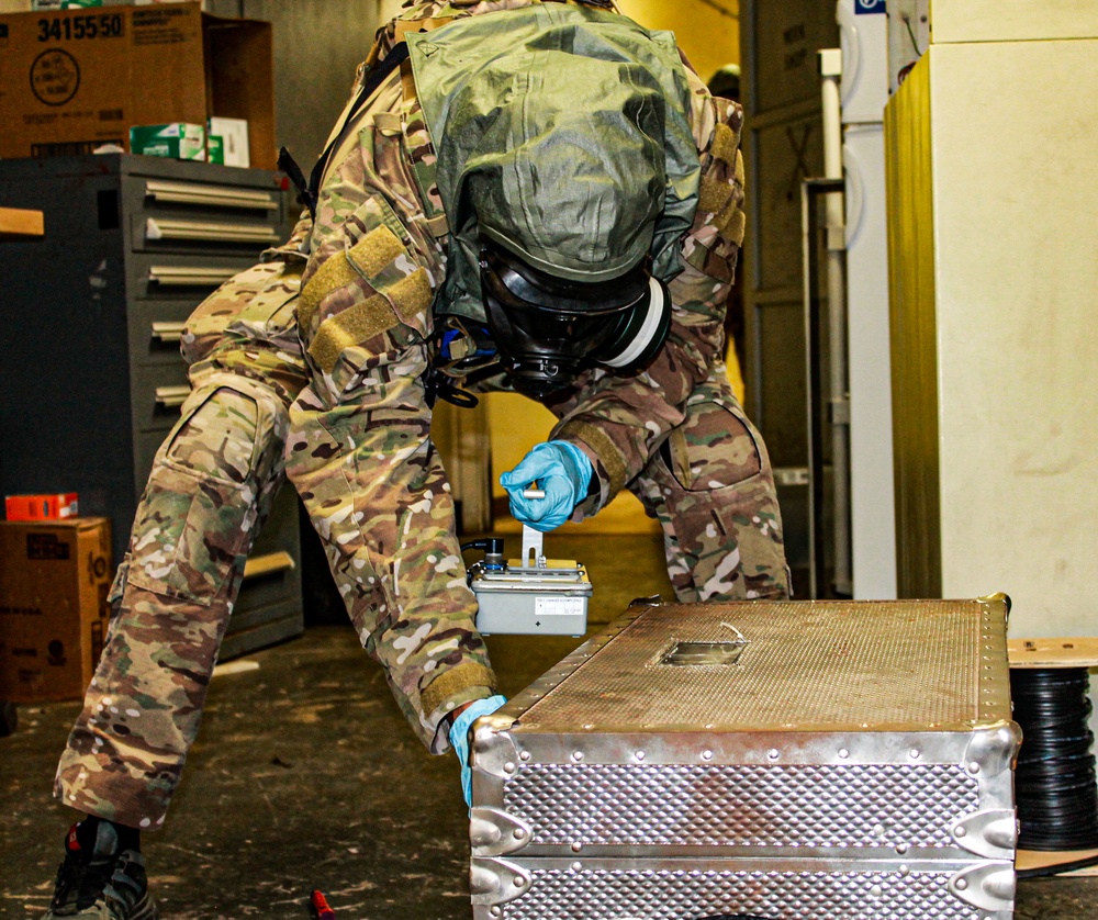 Navy EOD Technicians Conduct Radiological Search Procedure Training