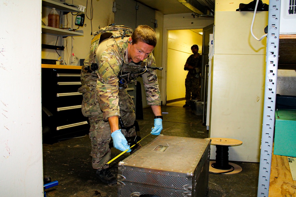 Navy EOD Technicians Conduct Radiological Search Procedure Training