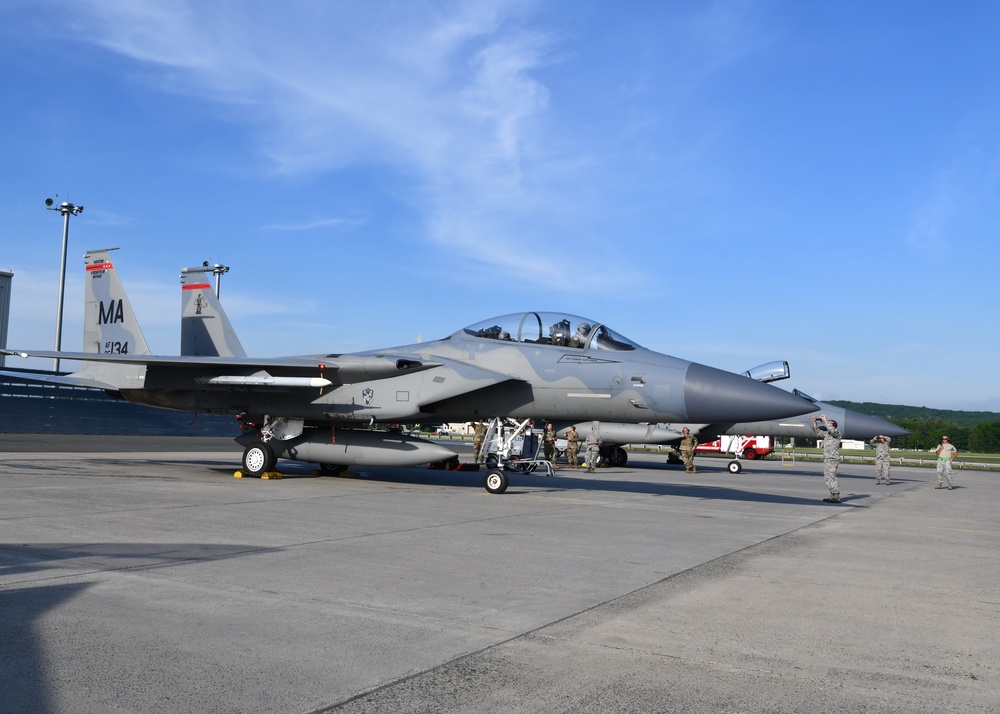 104th Fighter Wing Commander has F15 incentive flight