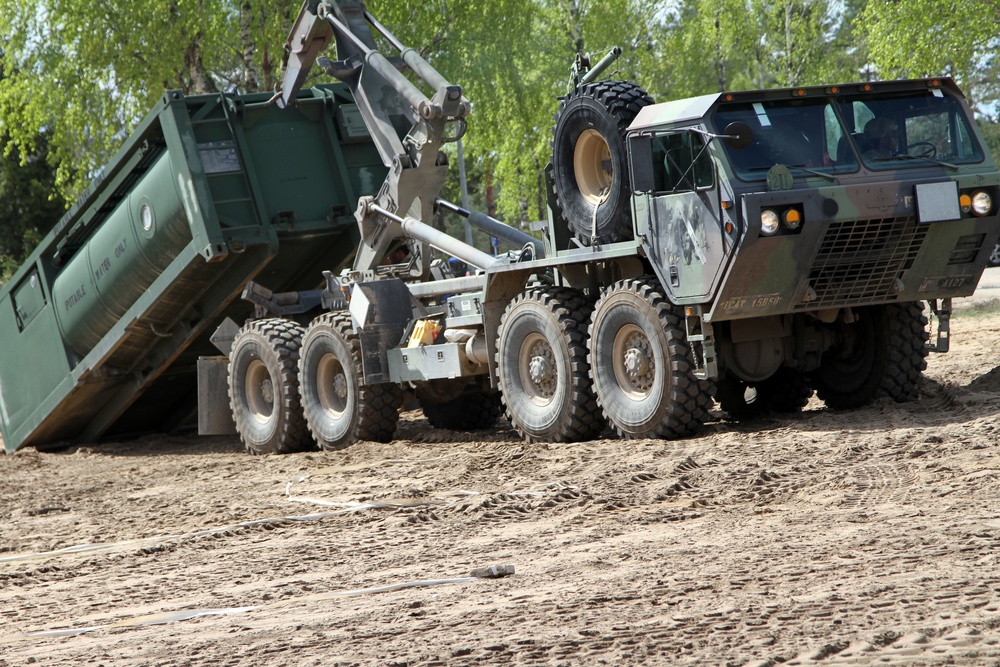 2-1 CD Redeployment, 1-9CAV 'Headhunters' load up after successful deployment