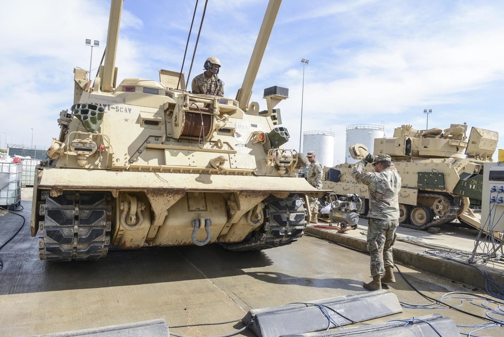 2-1 CD Redeployment, 1-5CAV 'Black Knights' Begins Agricultural Cleaning