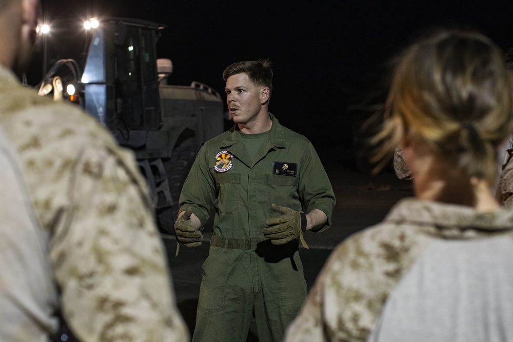 SPMAGTF-CR-CC 20.2: MWSS-371 Install AM-2 Matting