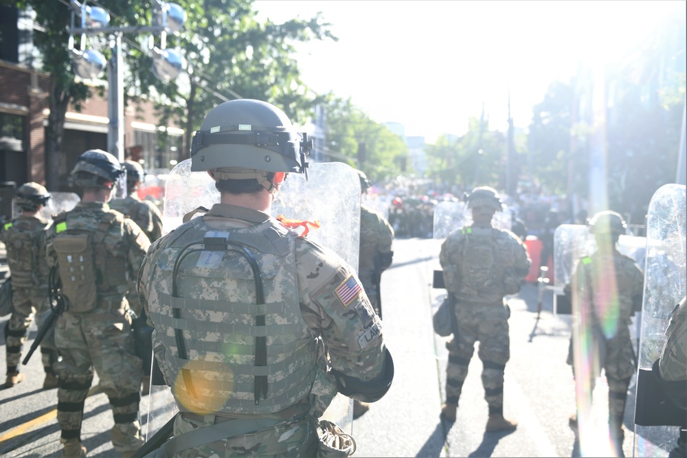 Washington Guardsmen support civil response in King County