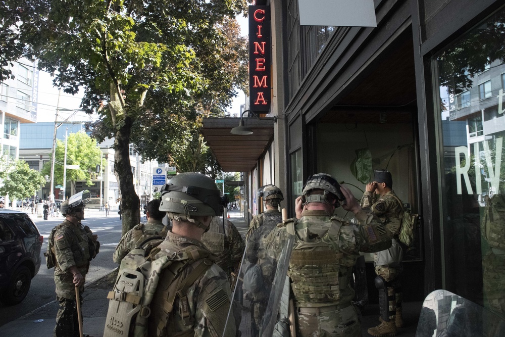 Washington Guardsmen support civil response in King County