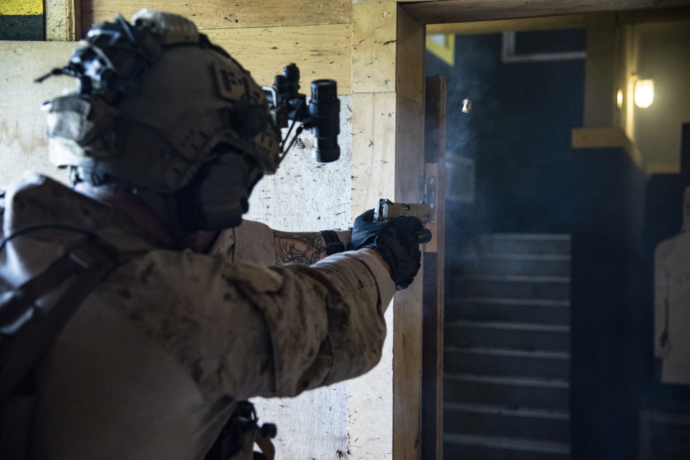 DVIDS - Images - 31st MEU MRF Marines conduct CQT qualification [Image ...