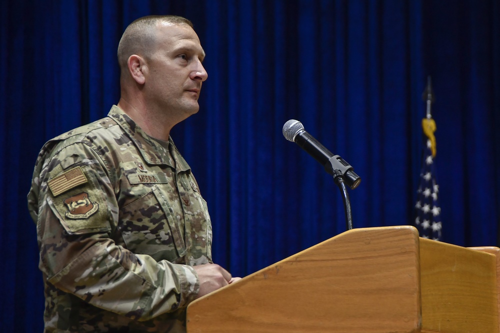 386 EMDG Change of Command, Finkbeiner to Modra