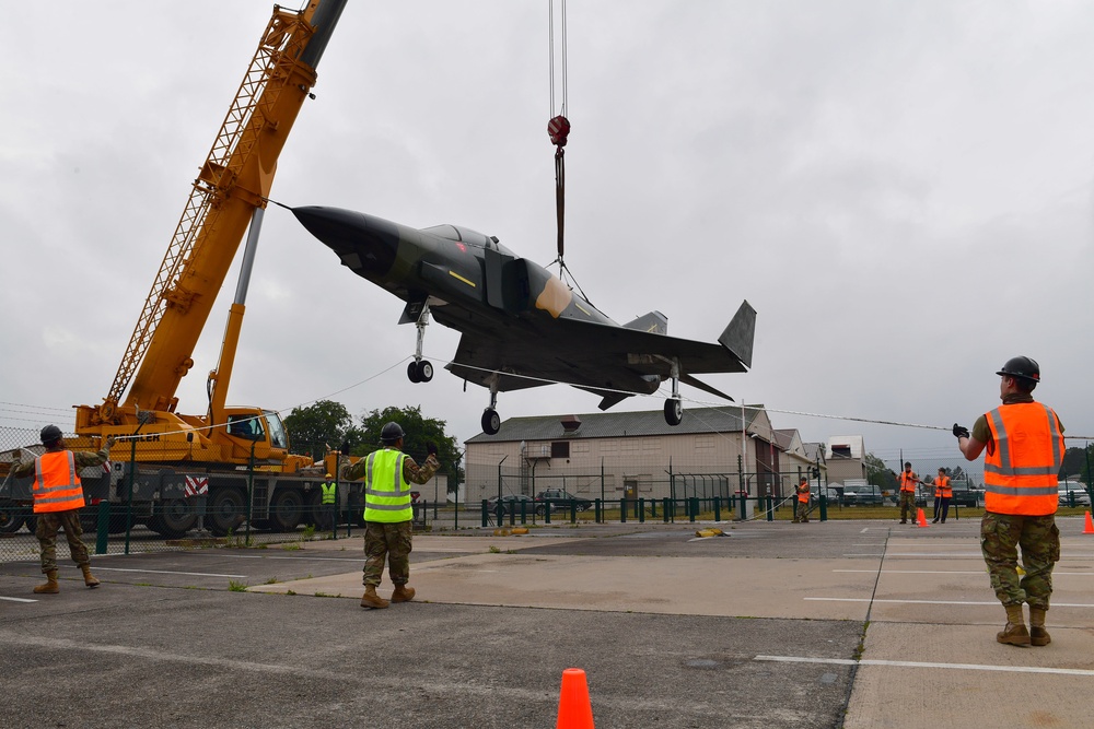 Illuminating history: F-4 Phantom II restoration