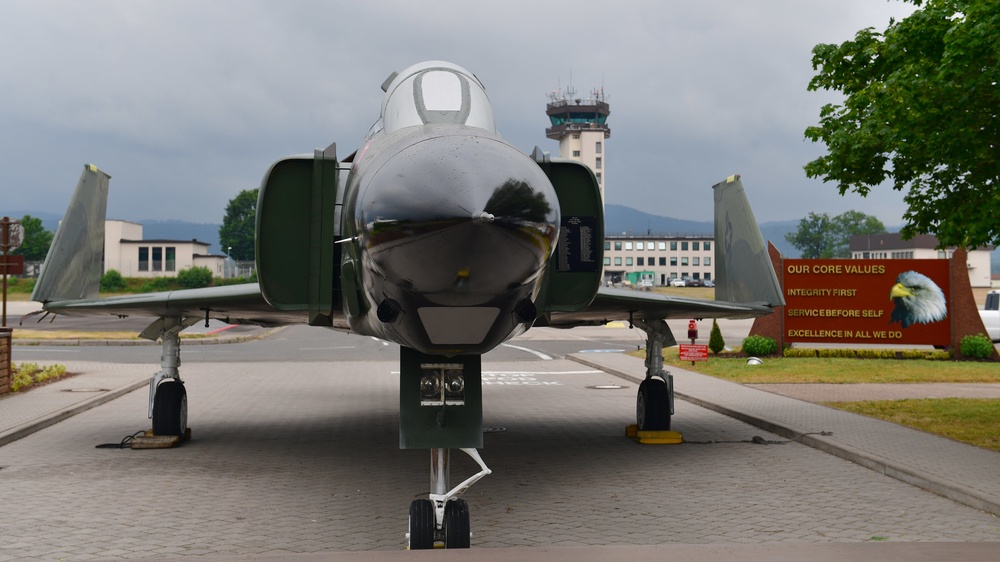 Illuminating history: F-4 Phantom II restoration