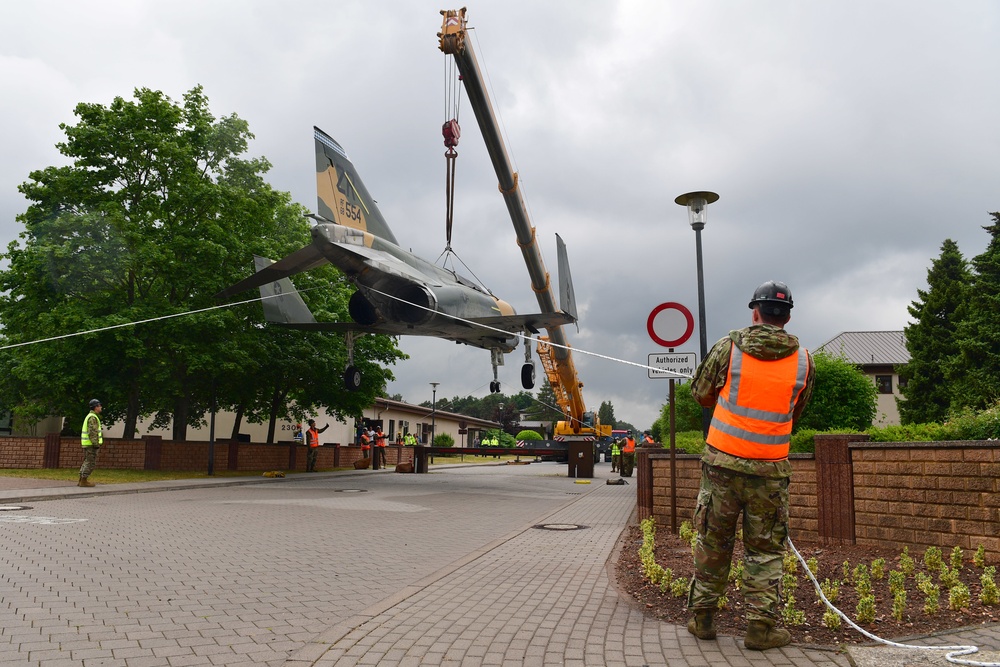 Illuminating history: F-4 Phantom II restoration