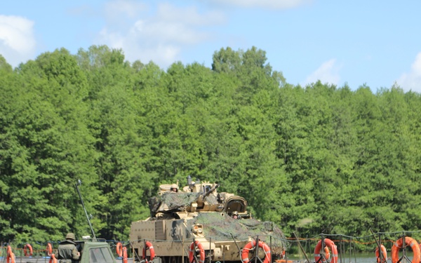 Polish, U.S. Allies conduct joint river crossing mission