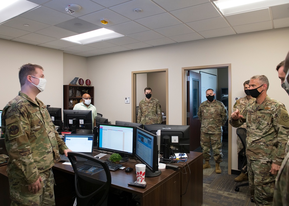 Brig. Gen. Kreuder tours Luke AFB