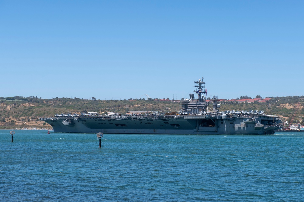 USS Nimitz Departs for Deployment