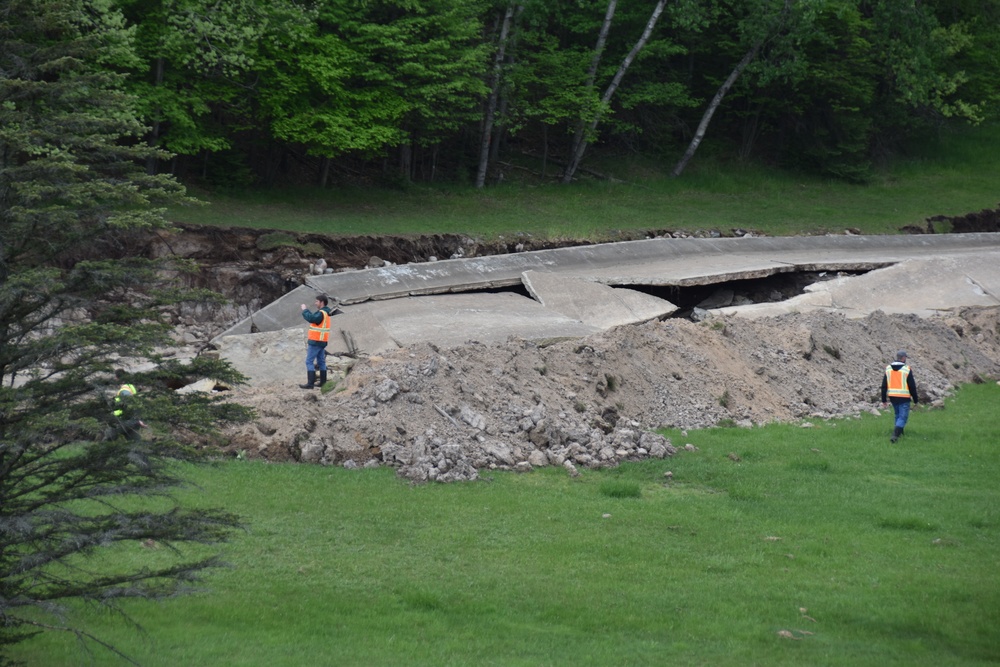 Engineers Inspect Failed Forest Lake Spillway Following Michigan Flooding