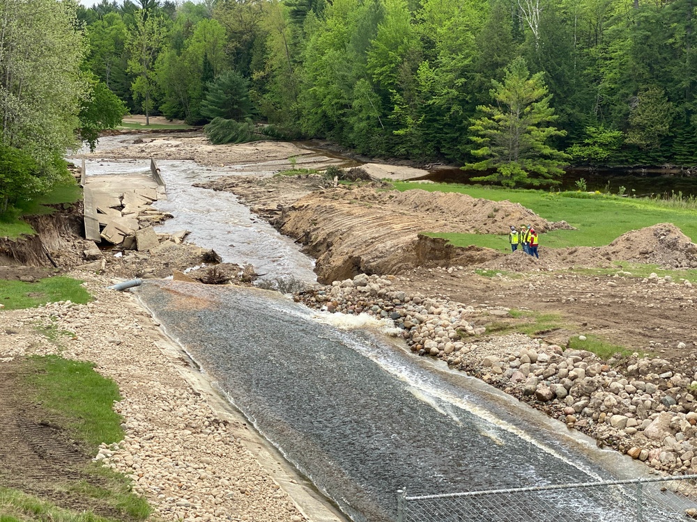 Engineers Inspect Failed Forest Lake Spillway Following Michigan Flooding