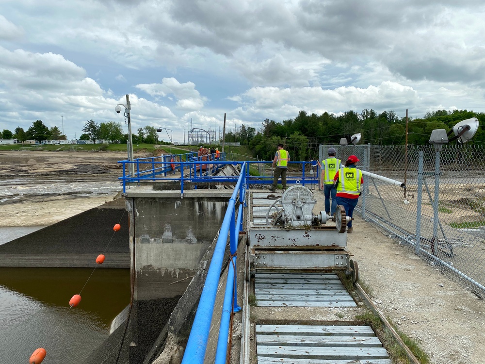 Engineers Inspect Edenville Dam After Flooding and Failure