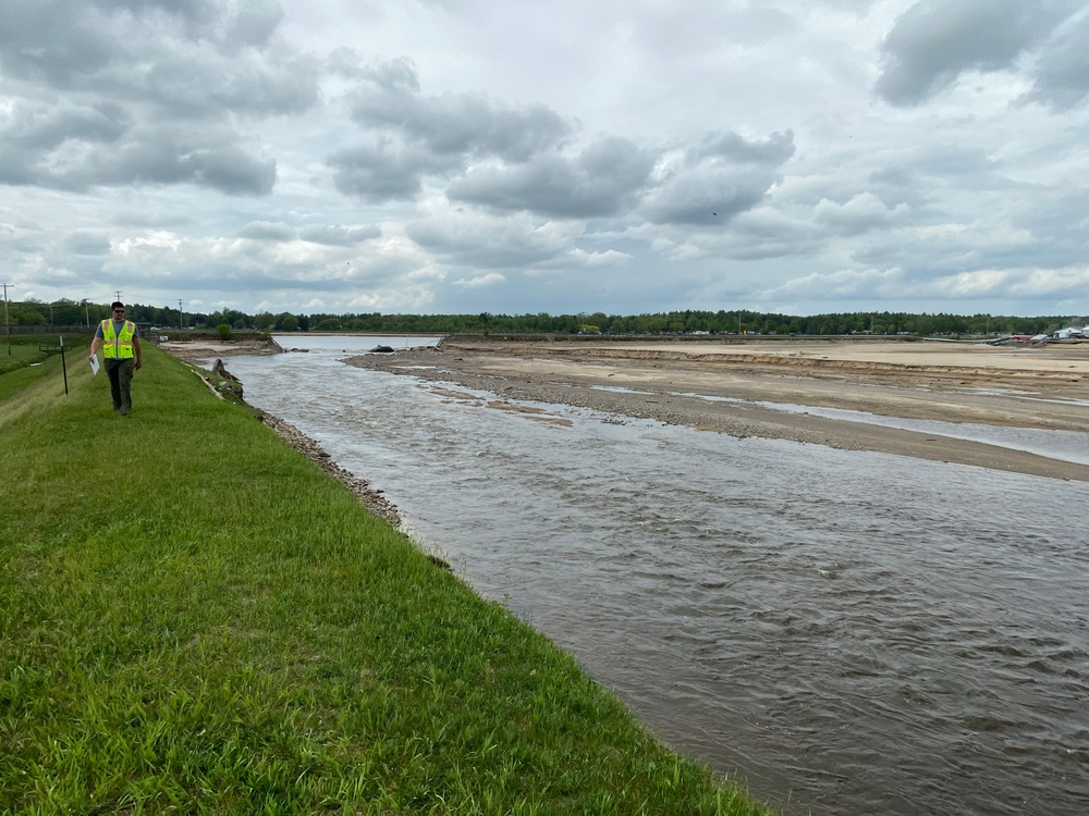 Engineers Inspect Edenville Dam After Flooding and Failure